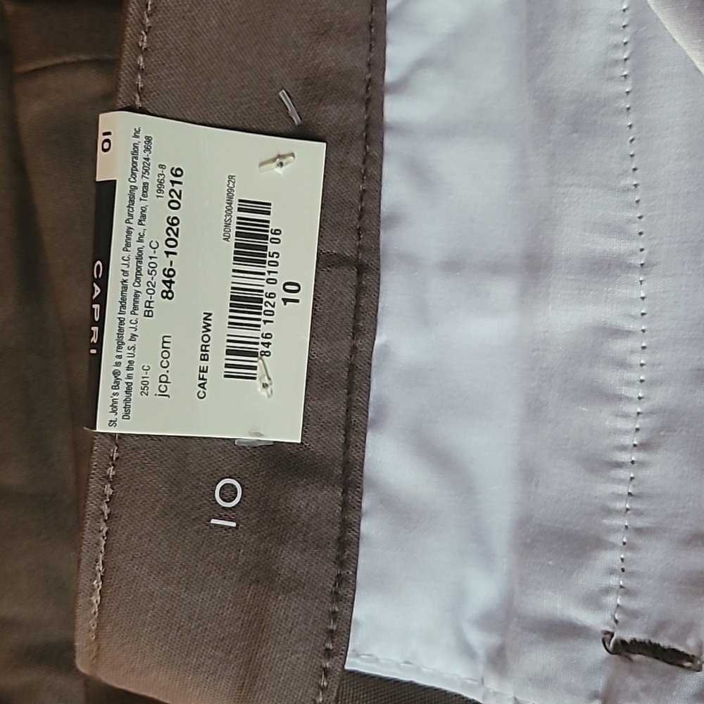 St John's Bay Brown Capri Pants - Picture 8 of 10